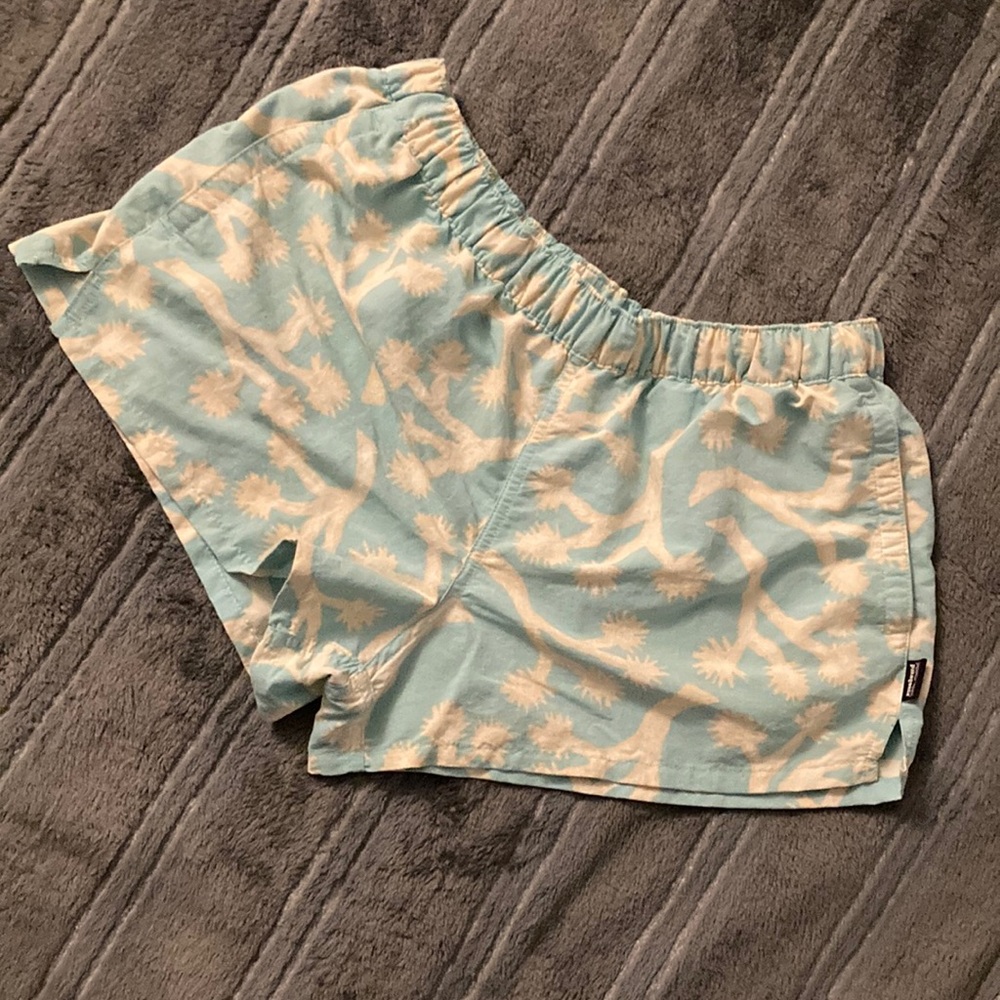 Patagonia worn wear barely baggies shorts.
